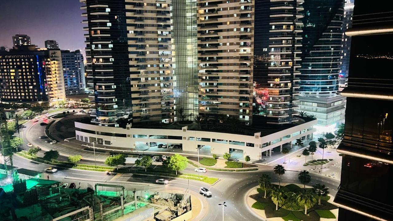 Nomad Partition Room In Barsha Heights 3 Mins To Icm Metro Дубай Экстерьер фото