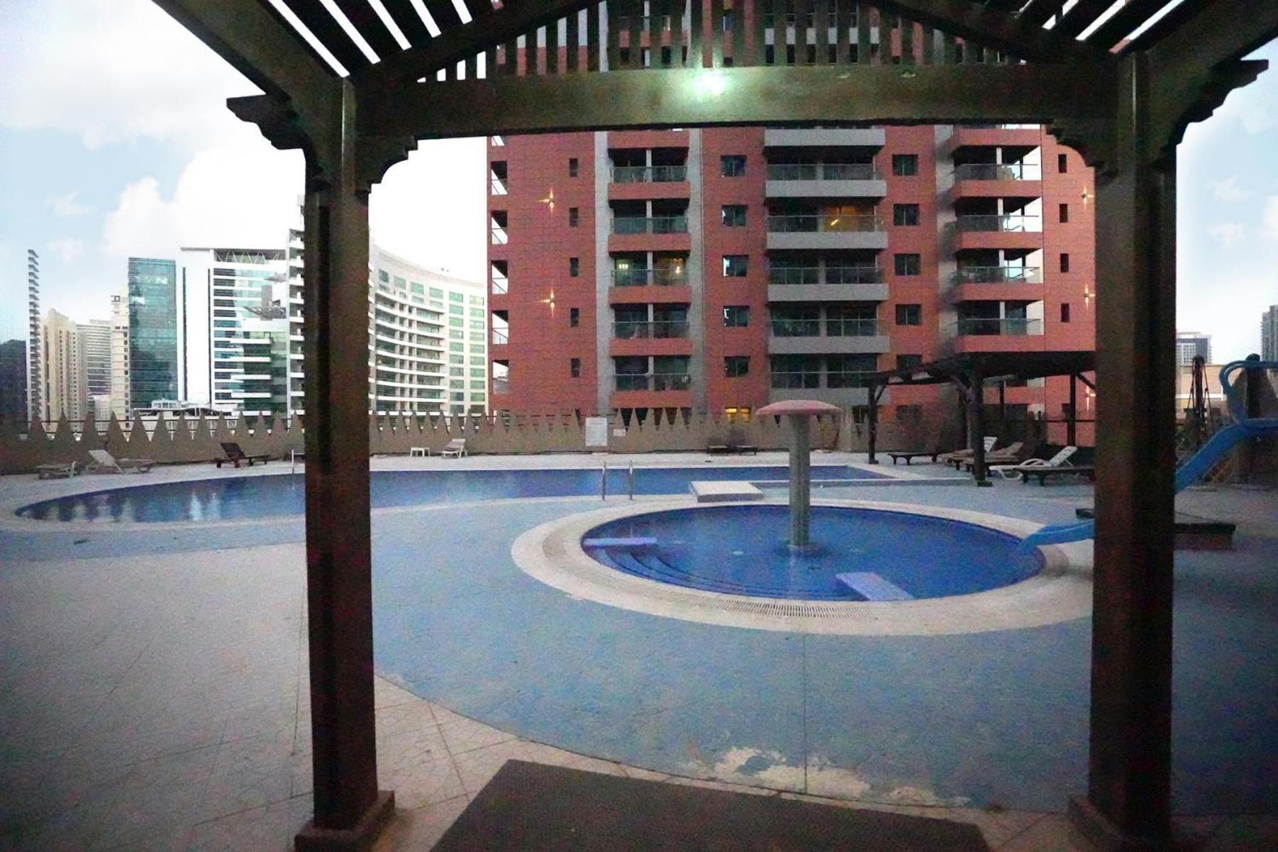 Nomad Partition Room In Barsha Heights 3 Mins To Icm Metro Дубай Экстерьер фото