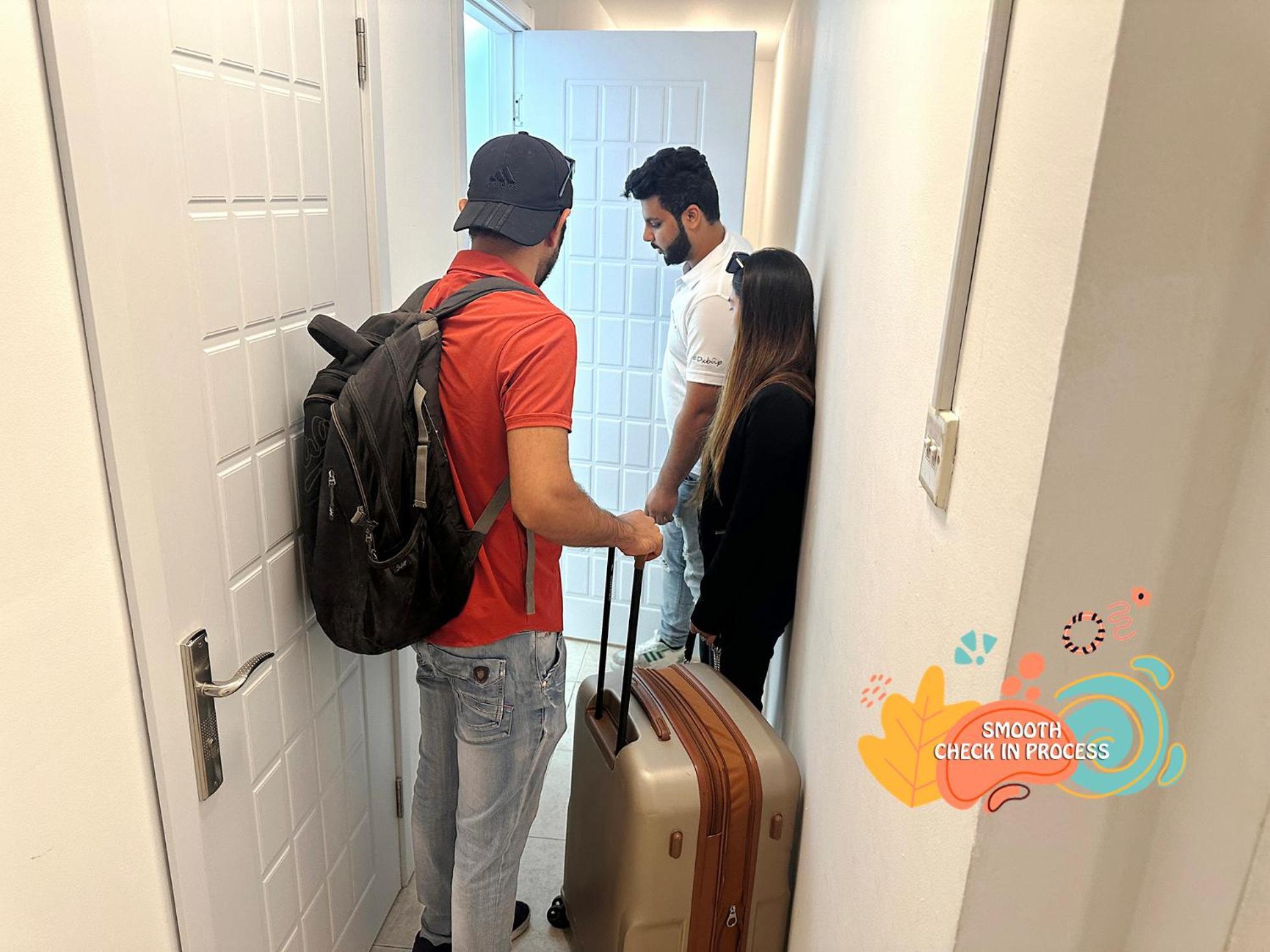 Nomad Partition Room In Barsha Heights 3 Mins To Icm Metro Дубай Экстерьер фото