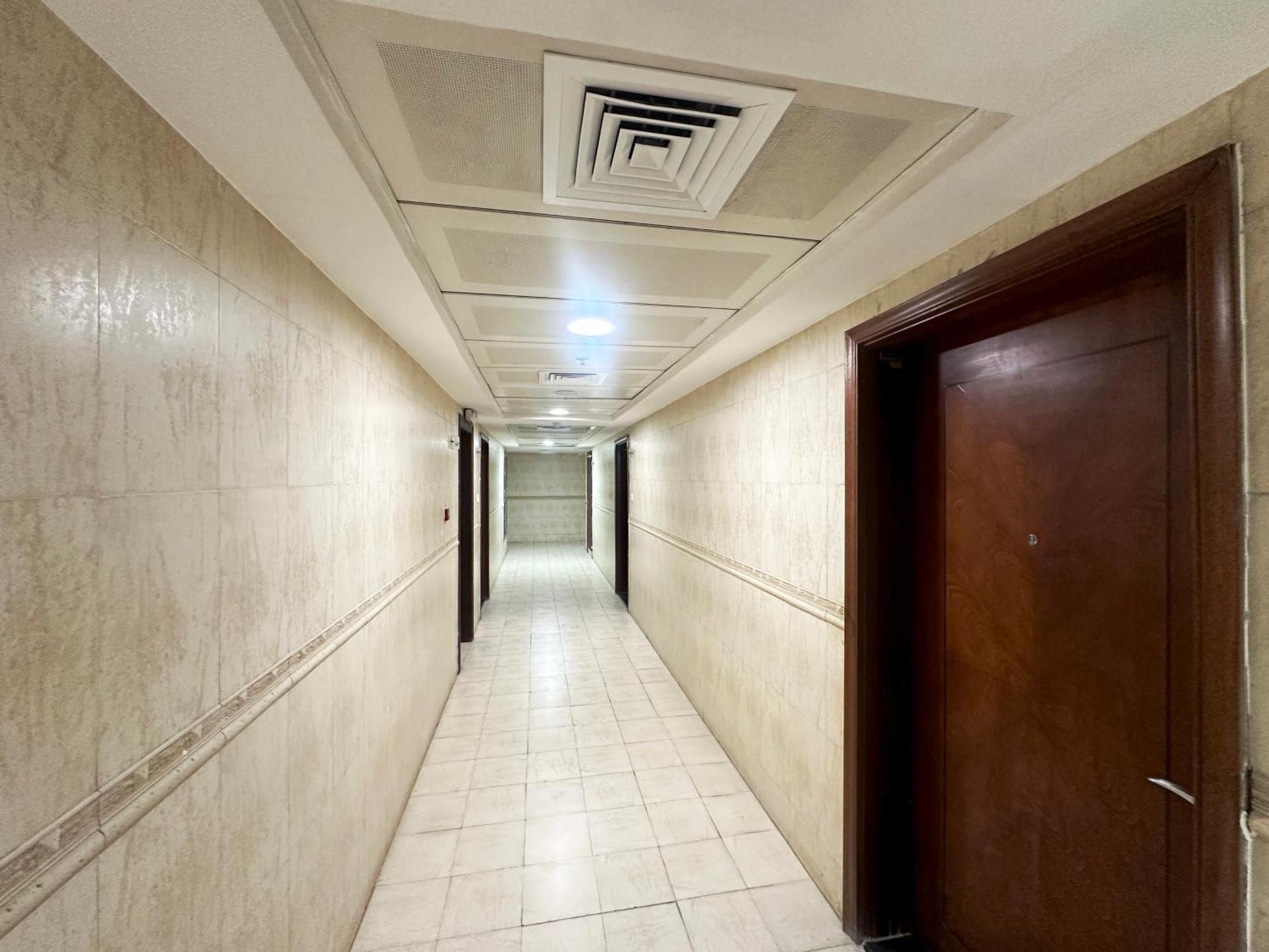 Nomad Partition Room In Barsha Heights 3 Mins To Icm Metro Дубай Экстерьер фото